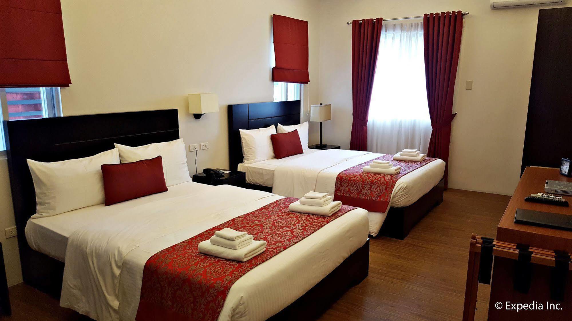 Capital O 642 The Junction Tagaytay Hotel Tagaytay City Luaran gambar